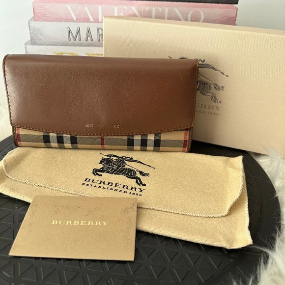 Burberry Handbags - Authentic Burberry Calfskin Horseferry Check Porter Continental Wallet